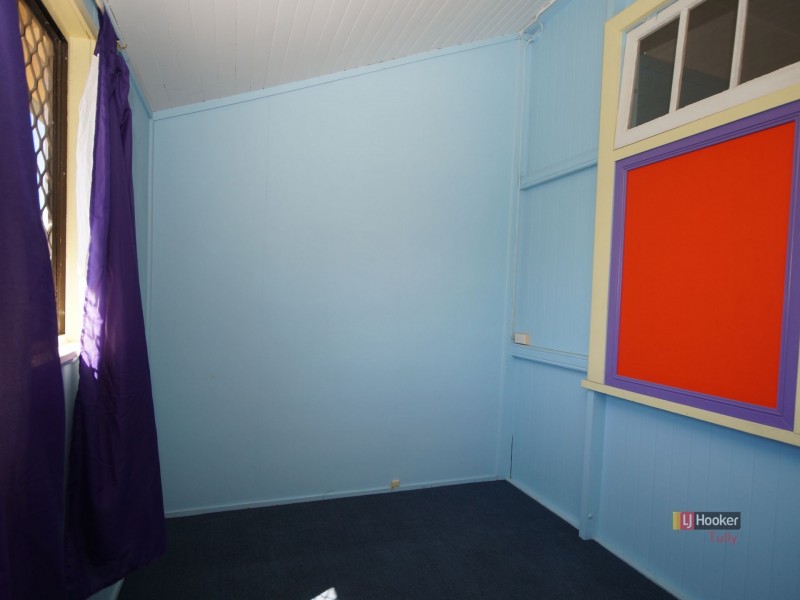 121 Taylor Street, Tully Heads QLD 4854