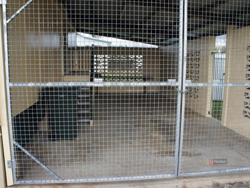 121 Taylor Street, Tully Heads QLD 4854