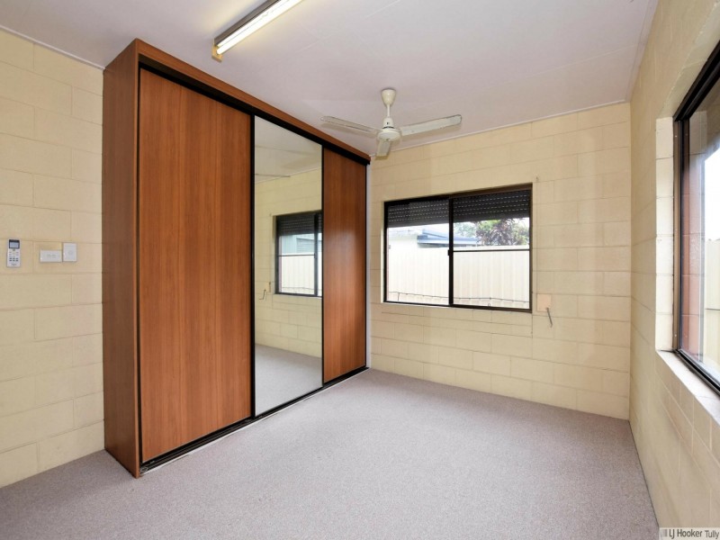 10 Casuarina Street, Tully Heads QLD 4854