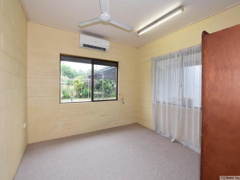 10 Casuarina Street, Tully Heads QLD 4854
