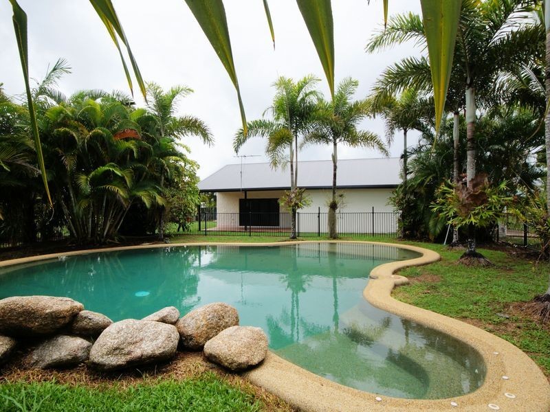 60 Hull Heads Road, Hull Heads QLD 4854