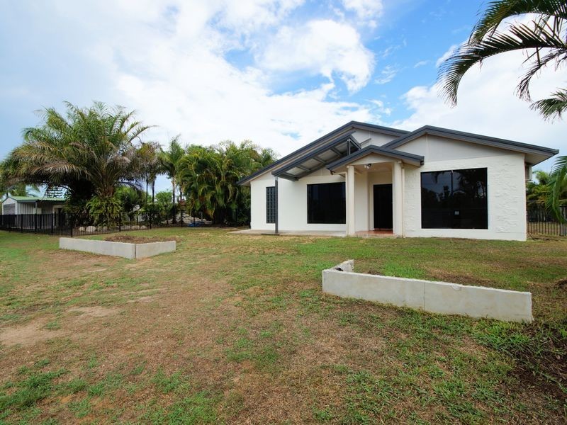 60 Hull Heads Road, Hull Heads QLD 4854