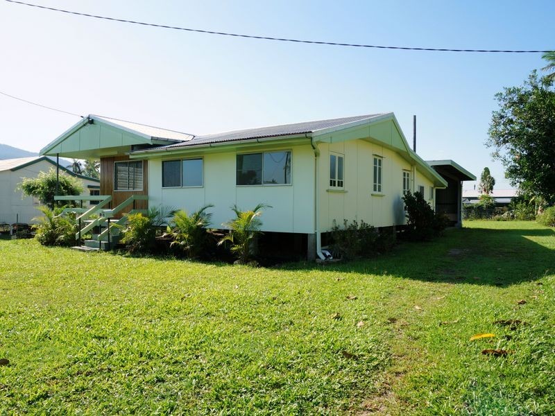 13 Webb Street, Tully QLD 4854