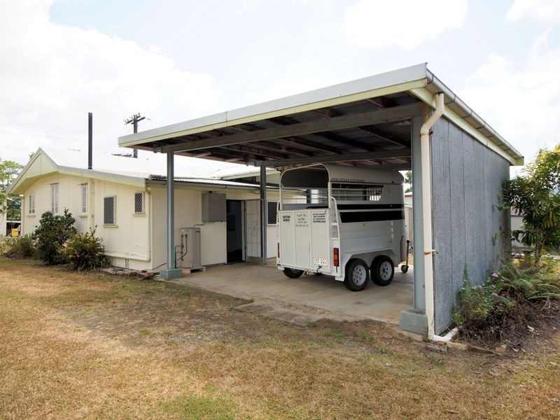 13 Webb Street, Tully QLD 4854