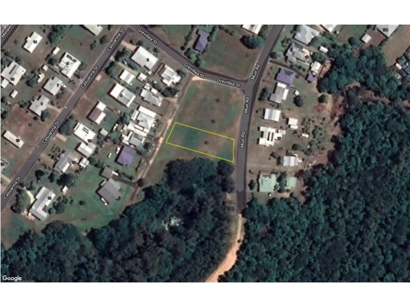 15 Muir Street, Tully Heads QLD 4854