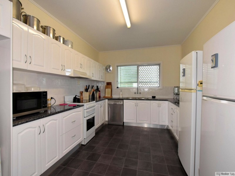 45 Marine Parade, Cardwell QLD 4849