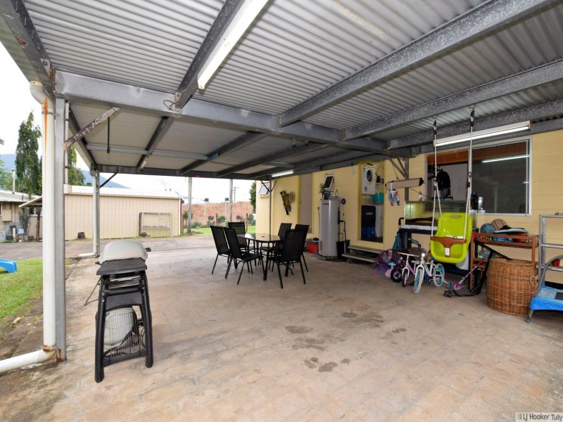 14 Watkins Street, Tully QLD 4854