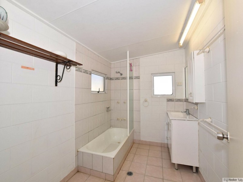 14 Watkins Street, Tully QLD 4854