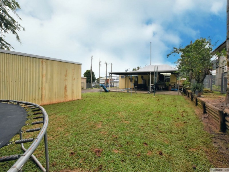 14 Watkins Street, Tully QLD 4854