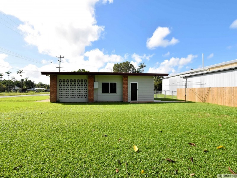 1 Silkwood Japoon Road, Silkwood QLD 4856