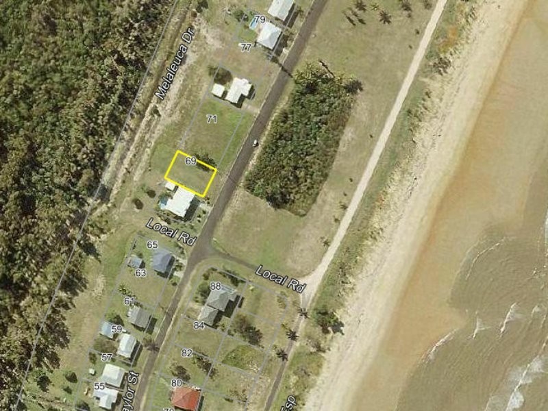 69 Taylor Street, Tully Heads QLD 4854