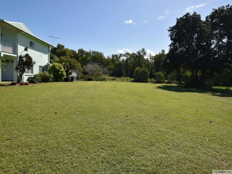 69 Taylor Street, Tully Heads QLD 4854