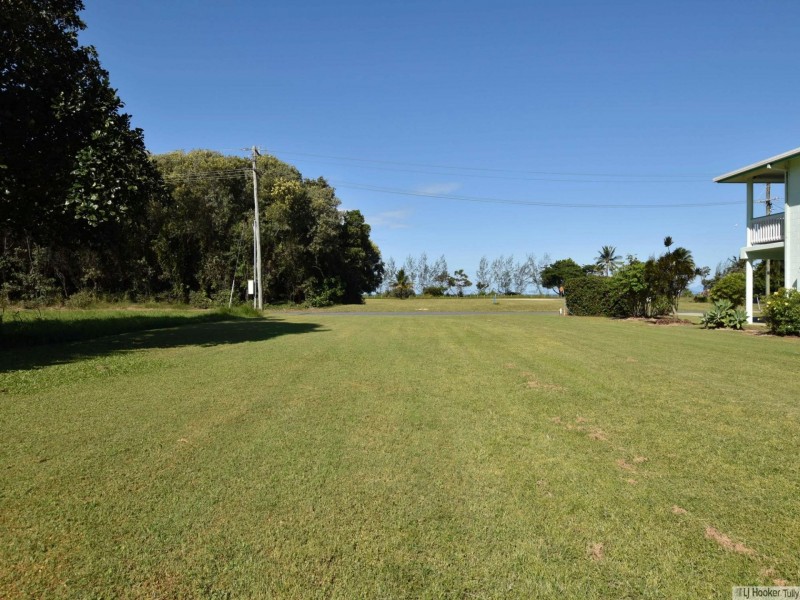 69 Taylor Street, Tully Heads QLD 4854