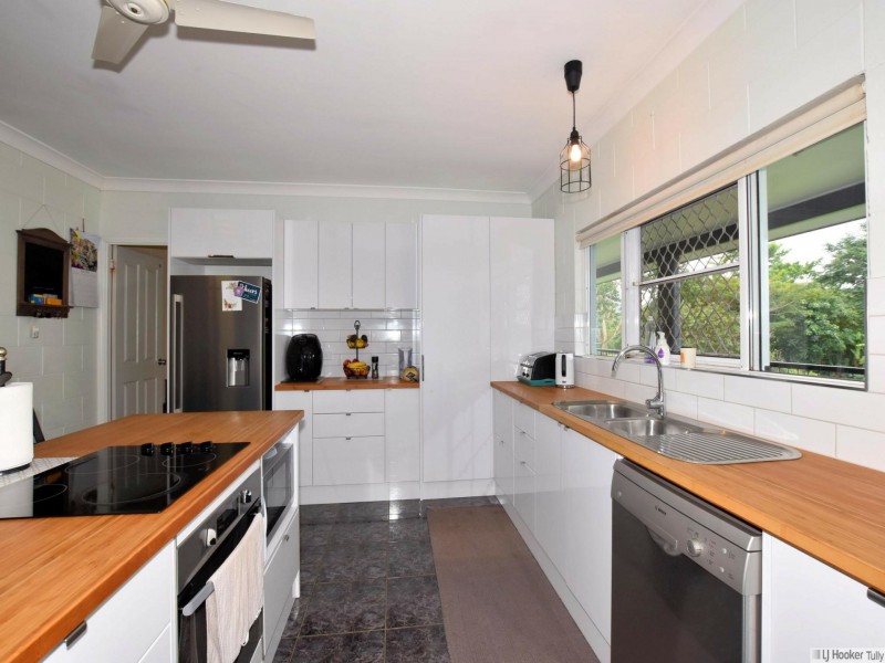 8 Stuart Drive, Feluga QLD 4854