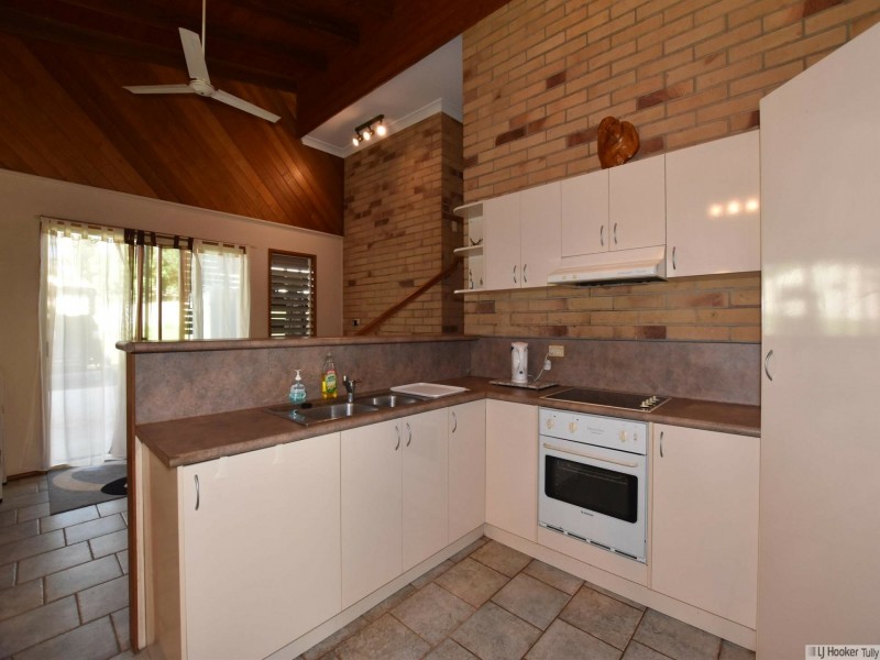 19 Bamber Street, Tully QLD 4854