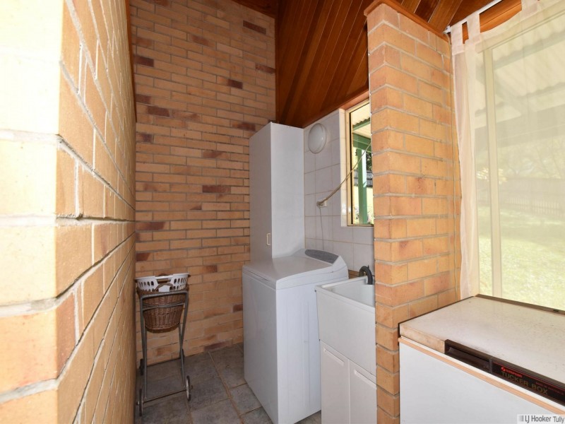 19 Bamber Street, Tully QLD 4854