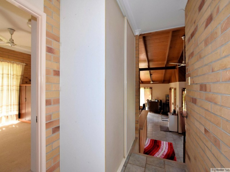 19 Bamber Street, Tully QLD 4854