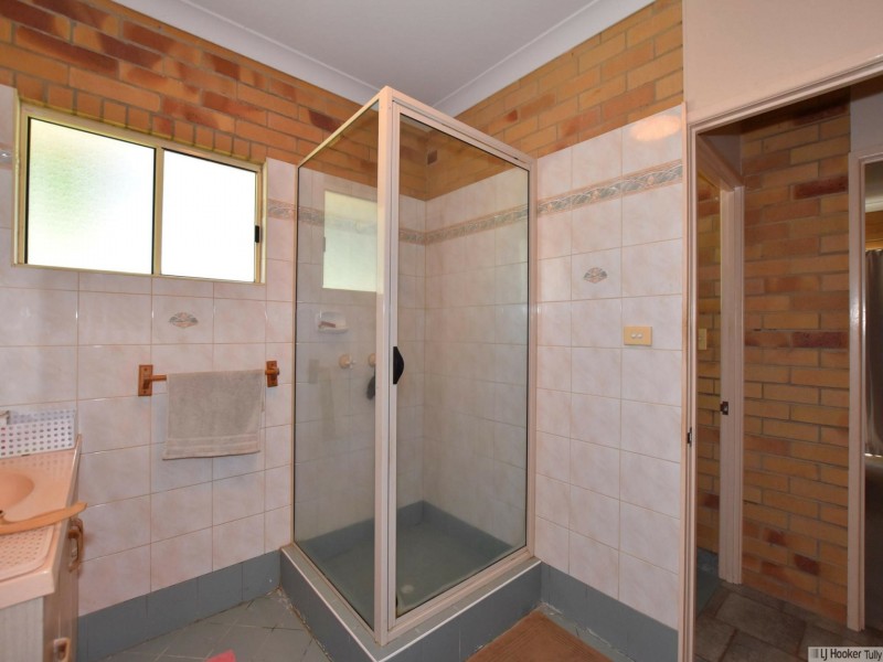 19 Bamber Street, Tully QLD 4854