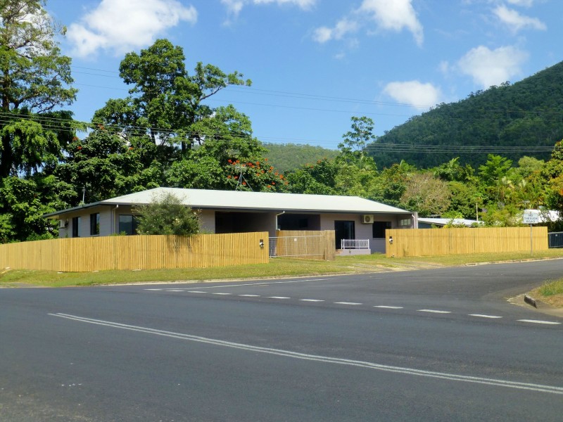 9 Henry Street, Tully QLD 4854