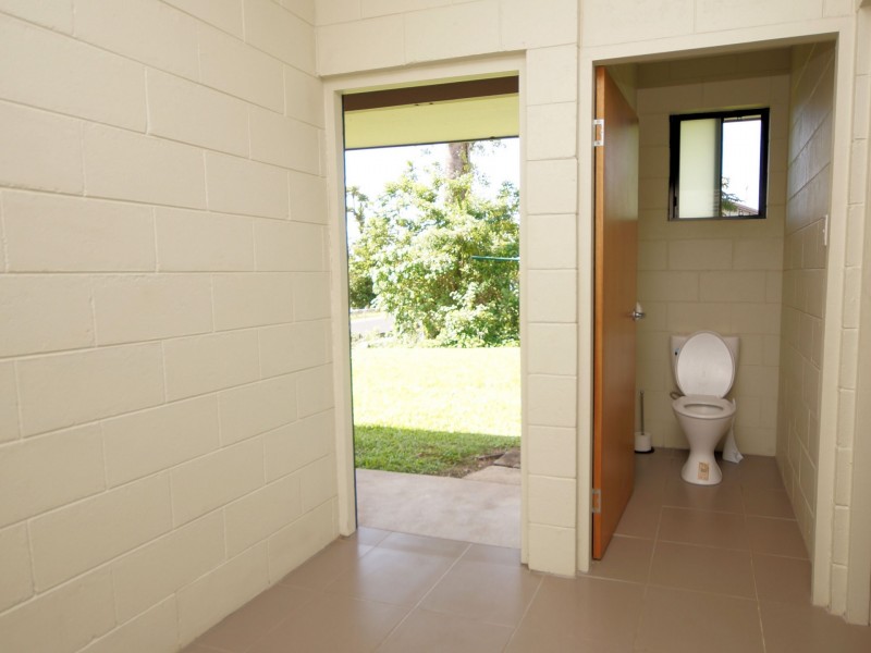 9 Henry Street, Tully QLD 4854