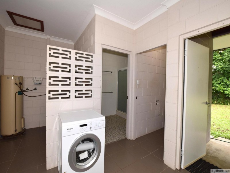 9 Henry Street, Tully QLD 4854