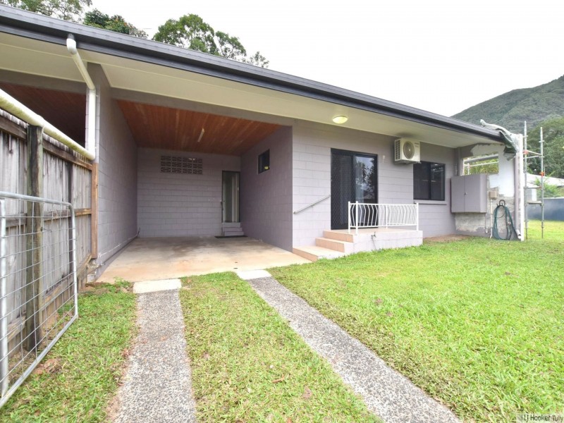 9 Henry Street, Tully QLD 4854