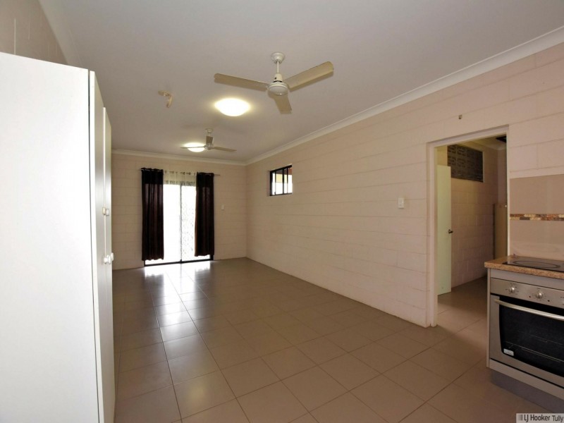 9 Henry Street, Tully QLD 4854