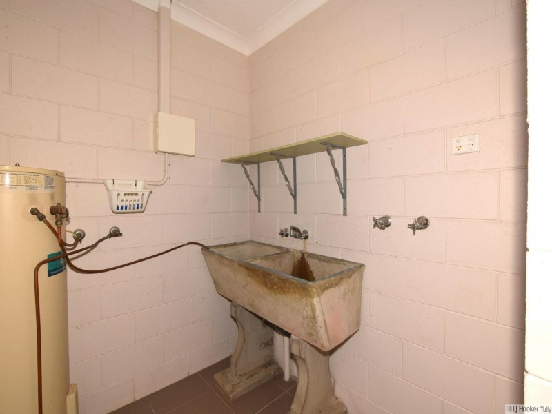 9 Henry Street, Tully QLD 4854