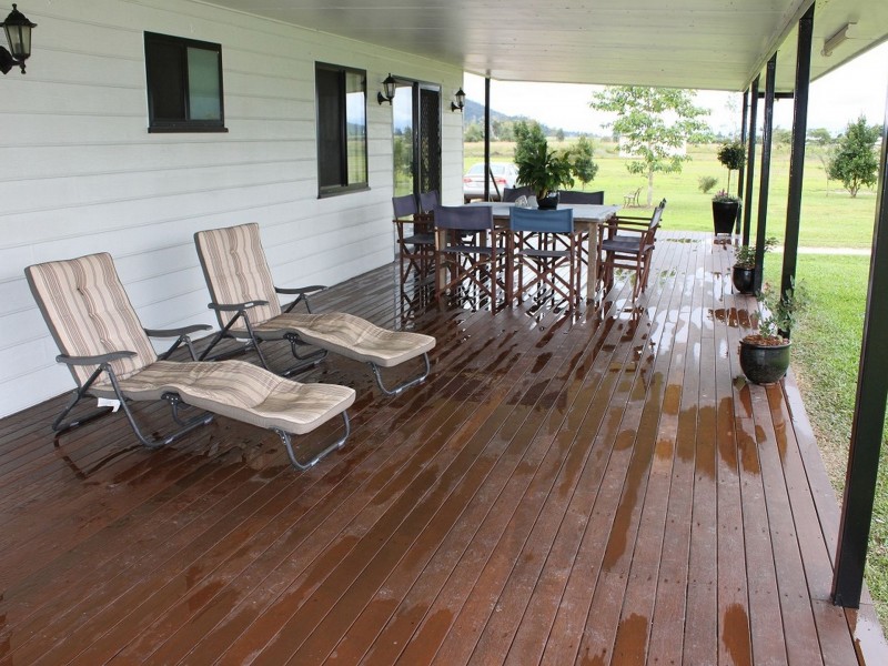 154 Old Tully Road, Birkalla QLD 4854