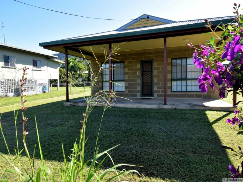 53 Murray Street, Tully QLD 4854