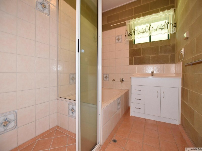 53 Murray Street, Tully QLD 4854