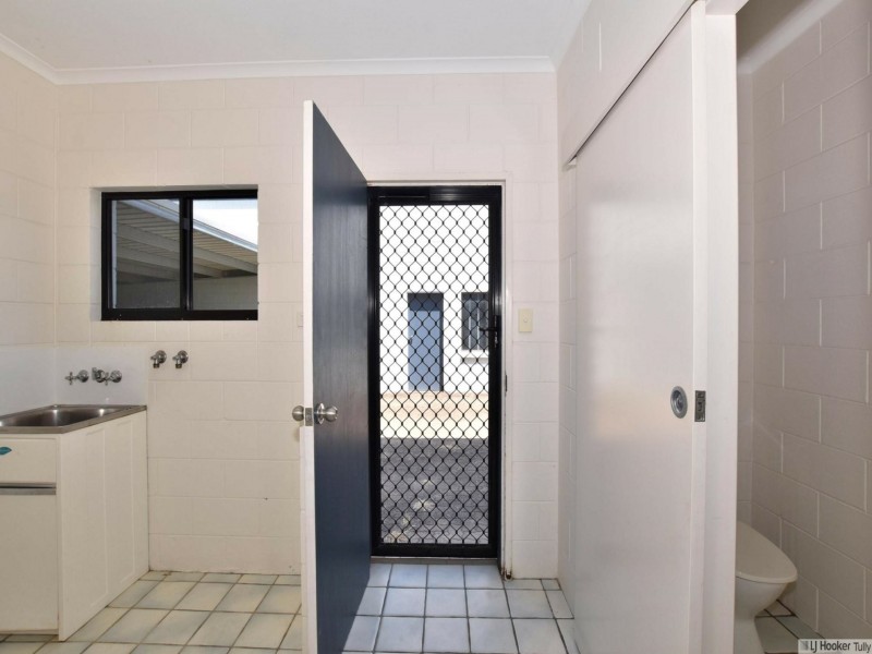 117 Taylor Street, Tully Heads QLD 4854