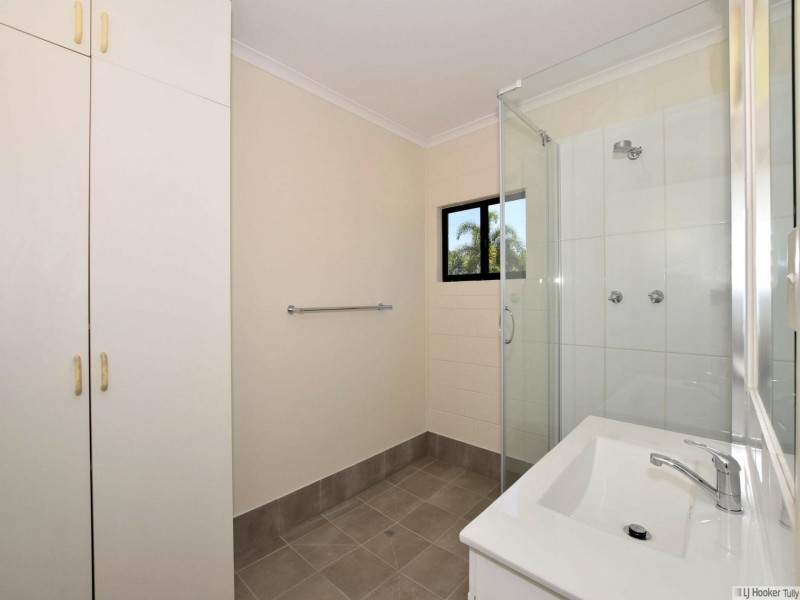 117 Taylor Street, Tully Heads QLD 4854