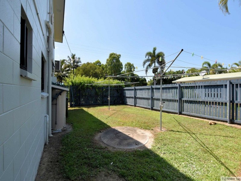 117 Taylor Street, Tully Heads QLD 4854