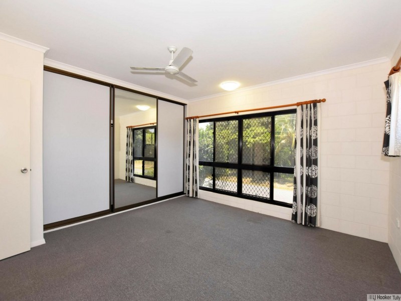 117 Taylor Street, Tully Heads QLD 4854