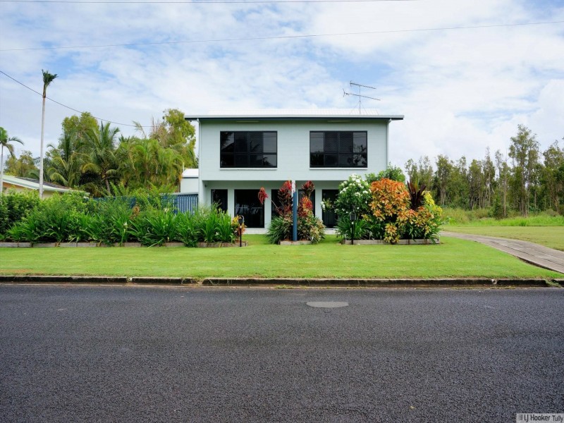 117 Taylor Street, Tully Heads QLD 4854