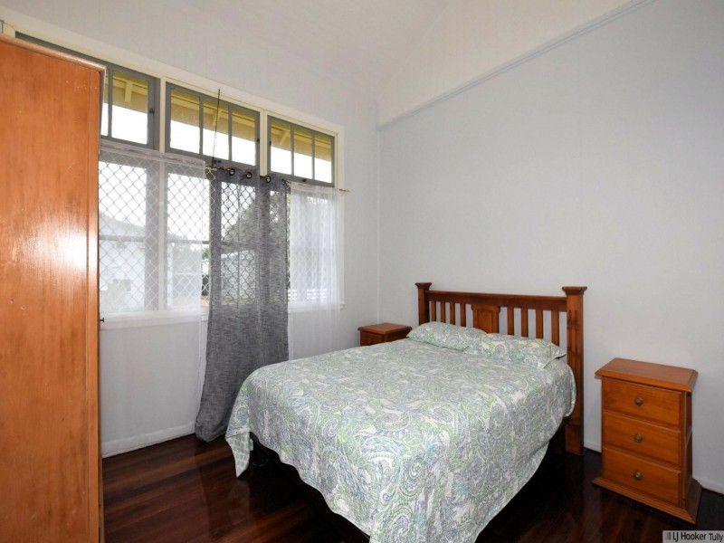 121 Taylor Street, Tully Heads QLD 4854
