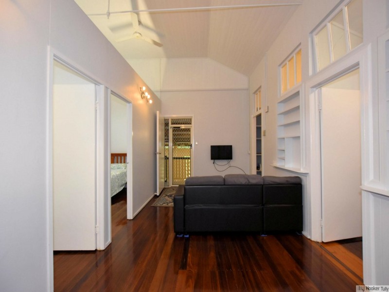 121 Taylor Street, Tully Heads QLD 4854