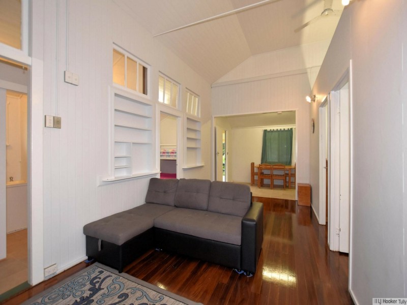 121 Taylor Street, Tully Heads QLD 4854