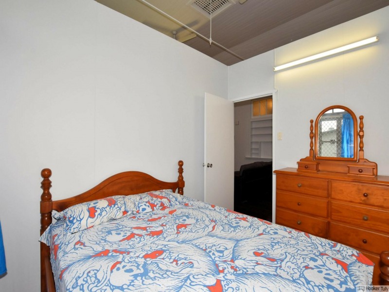 121 Taylor Street, Tully Heads QLD 4854