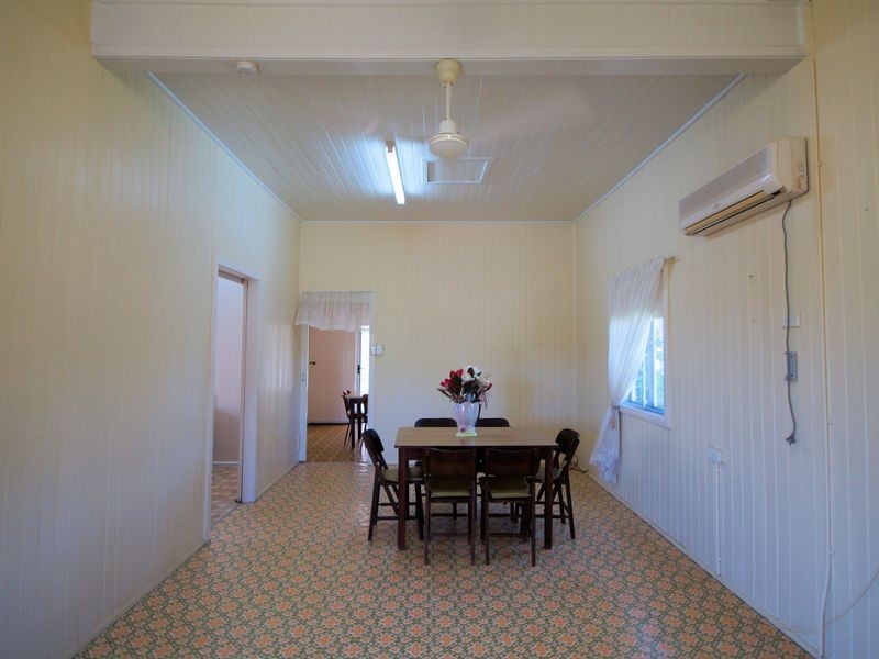 39 Murray Street, Tully QLD 4854