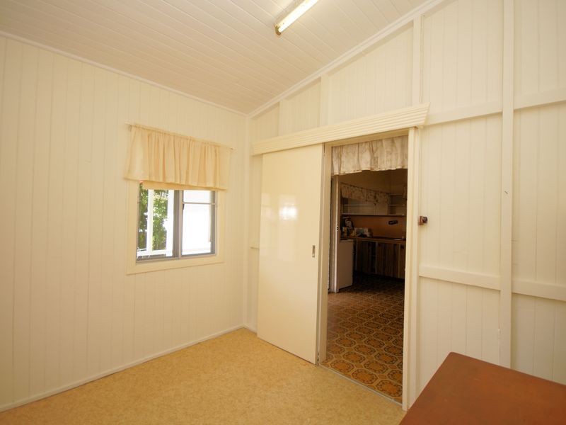 39 Murray Street, Tully QLD 4854
