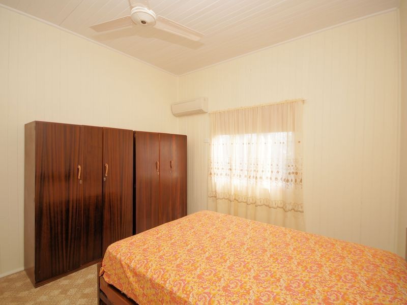39 Murray Street, Tully QLD 4854