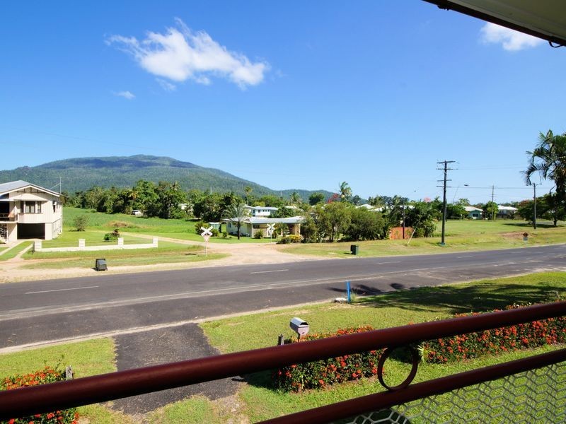 39 Murray Street, Tully QLD 4854