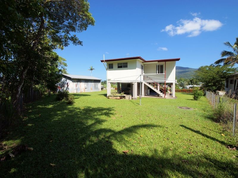 39 Murray Street, Tully QLD 4854