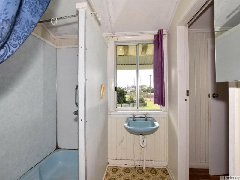 76 Bryant Street, Tully QLD 4854