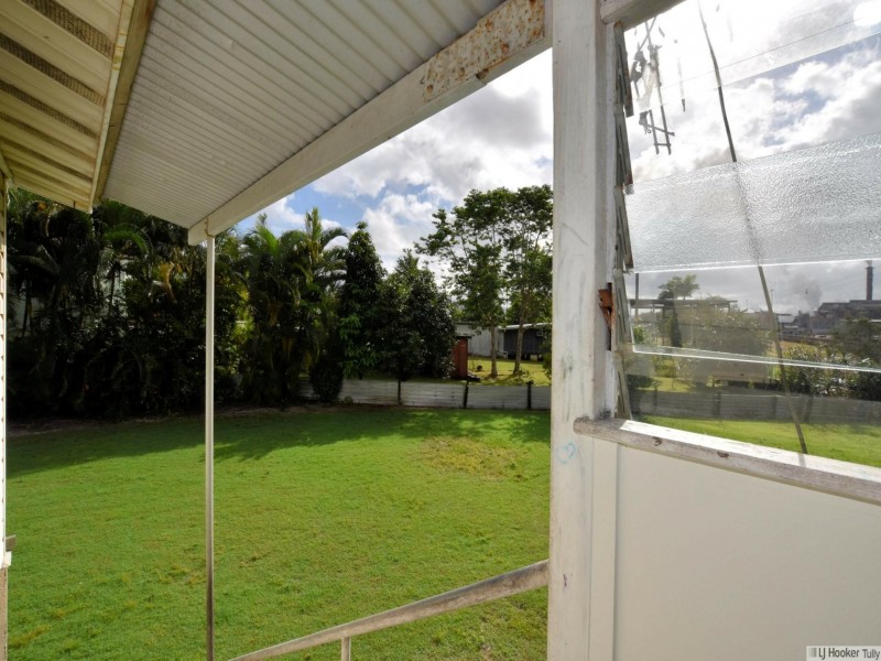 76 Bryant Street, Tully QLD 4854