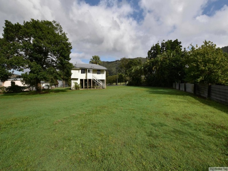 76 Bryant Street, Tully QLD 4854