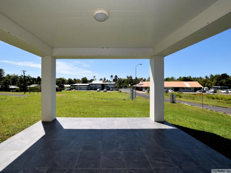 2 Endeavour Avenue, Mission Beach QLD 4852