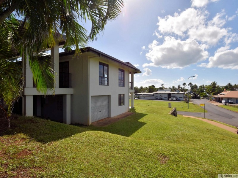 2 Endeavour Avenue, Mission Beach QLD 4852